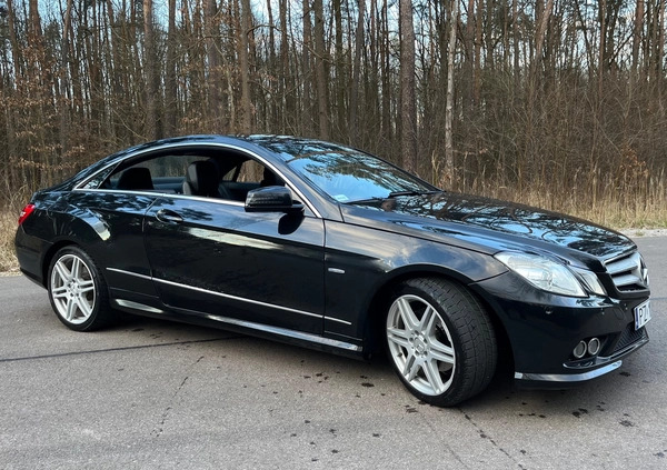 Mercedes-Benz Klasa E cena 51500 przebieg: 224800, rok produkcji 2010 z Mogielnica małe 529